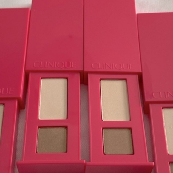 Clinique Cosmetic Case + 2 Eyeshadow sets in Ivory Bisque, Bronze Satin, Duo Sz - Picture 6 of 7